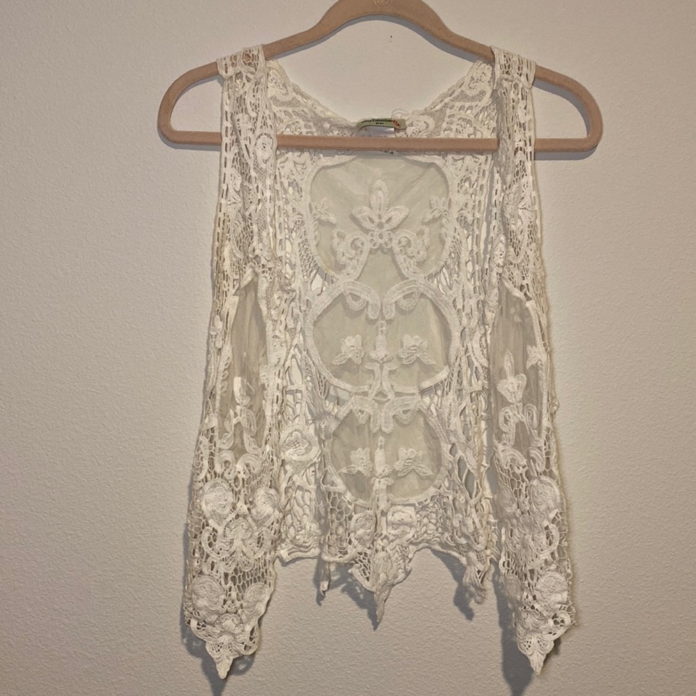 Lace sleeveless tank top “cardigan” open